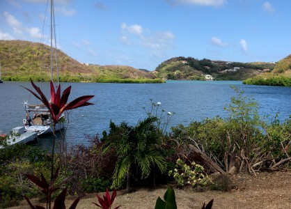 editor-block-images/overlooking-water.jpg